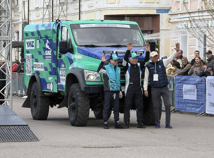 Экипаж команды GAZ REID Sport