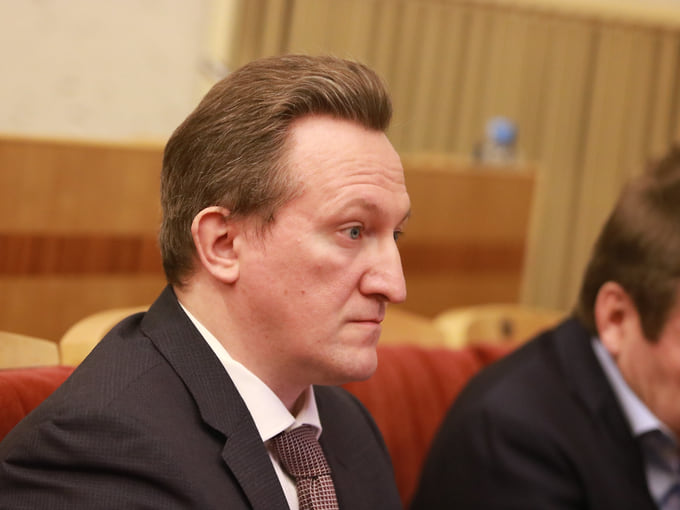 Экс-глава Контрольно-счетной палаты Башкирии Константин Шагимуратов конкурирует с кандидатом от "Яблока" в Нефтекамском округе