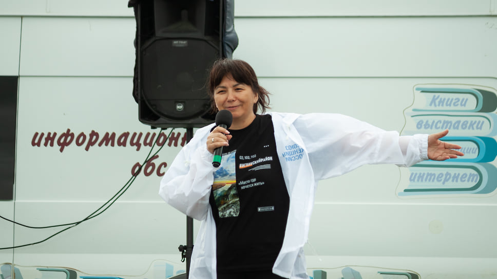 Участников мероприятия приветствовала глава администрации Иглинского района Гюзель Насырова 