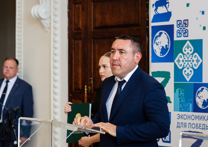 190 млн руб. в производство поролона — столько вложит инвестор по соглашению с главой Белорецкого района Азатом Хакимовым