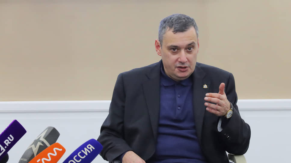 Александр Хинштейн