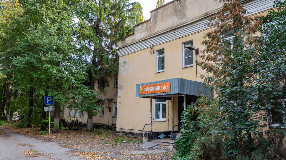 Выставлявшаяся на аукцион поликлиника в Липецке
