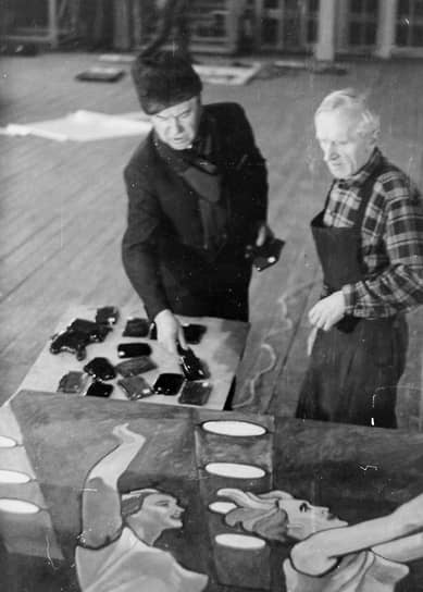 В 1930–1950-е годы Александр Дейнека участвовал в крупных государственных художественных проектах и оформлении общественных пространств. Одновременно его творчество нередко вызывало споры среди критиков и представителей художественной среды 
