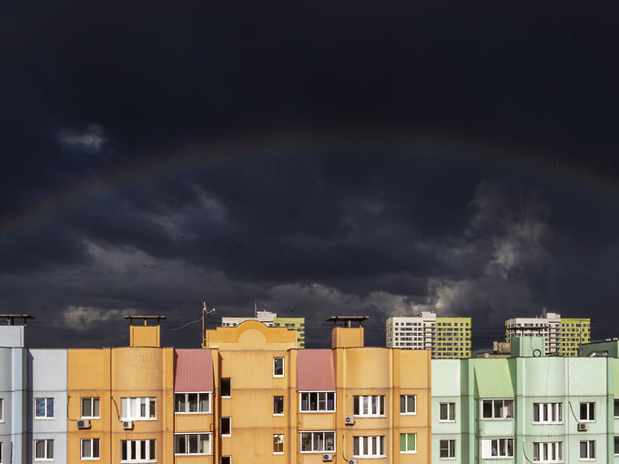 Продажи ипотечных квартир в макрорегионе выросли на ажиотаже и опасениях потребителей