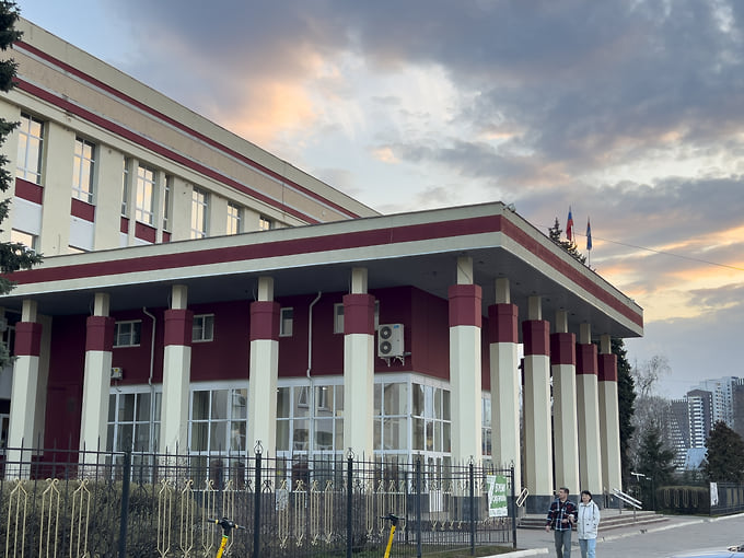 Воронежский госуниверситет (на фото – его главный корпус) сообщил о росте числа абитуриентов в ходе приемной кампании-2026