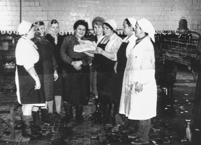 В начале 2002 года все акции завода принадлежали его сотрудникам. В том же году контроль над предприятием получил скандинавский пивоваренный холдинг Baltic Beverages Holding, принадлежащий датской Carlsberg Group. Вслед за сменой владельцев началось обновление цехов