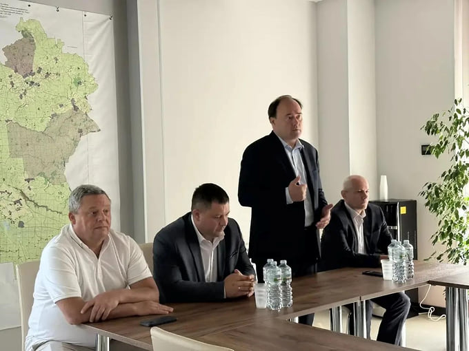 Артем Молчанов 