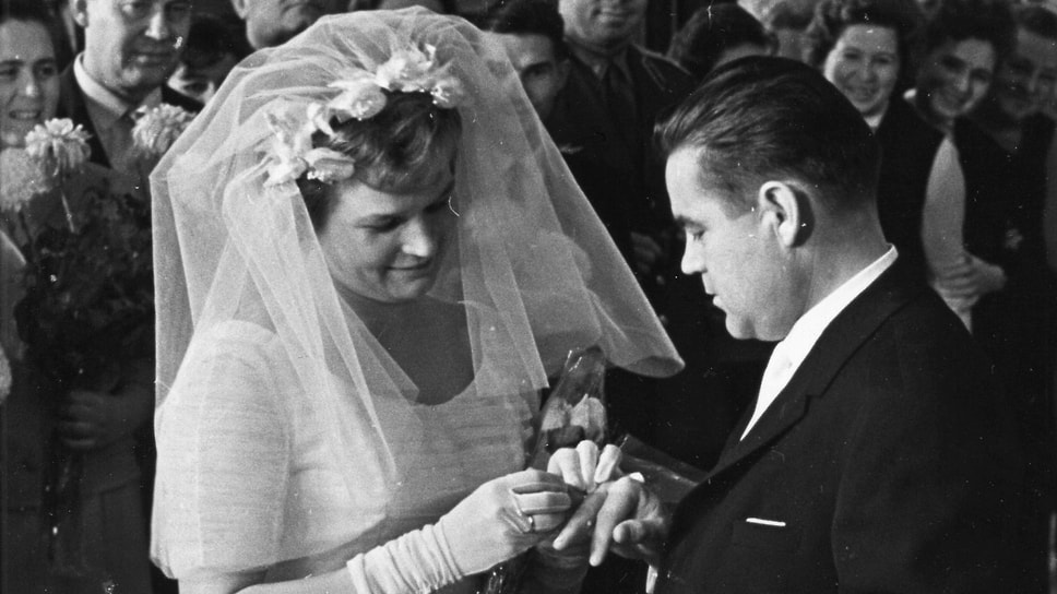 1963 год. Свадьба Валентины Терешковой и космонавта Андриана Николаева 