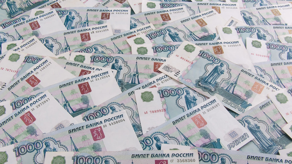 Сегодня Ярославль известен по своему изображению на тысячерублевой купюре. На ней можно увидеть памятник основателю города Ярославу Мудрому, Казанскую часовню в честь ополчения Минина и Пожарского, бывший Спасский монастырь, а также единственную в своем роде 15-главую церковь Иоанна Предтечи