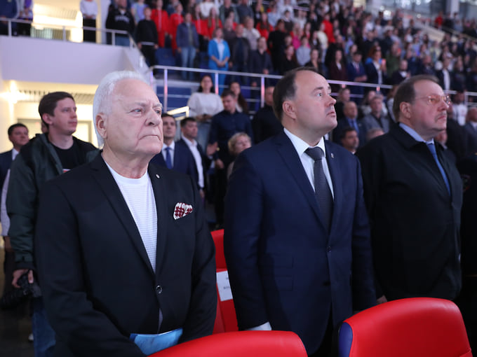 Слева-направо: депутат Госдумы и экс-губернатор Ярославской области Анатолий Лисицын, мэр Ярославля Артем Молчанов и сенатор РФ Александр Русаков