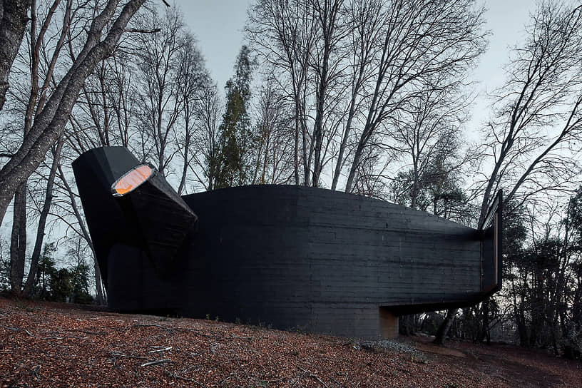 Дом для «Поэмы прямого угла» (House for the Poem of the Right Angle), 2013, Чили