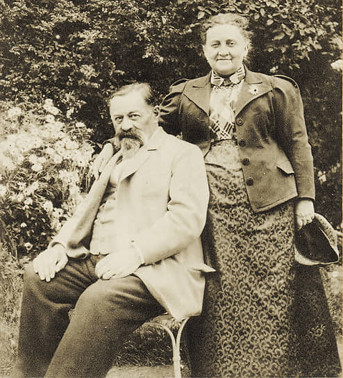 Генрих и Шарлотта Брокар, 1900 год