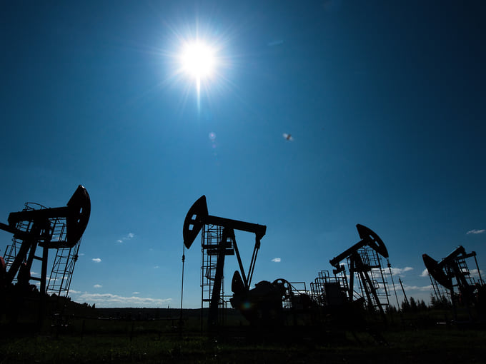 Нефть за сто