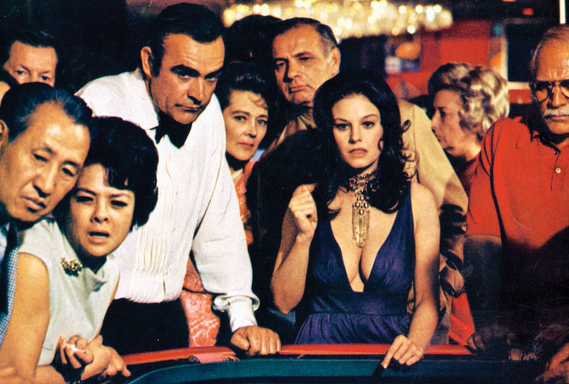 Актриса Лана Вуд в роли Пленти О'Тул в фильме «Бриллианты навсегда» (1971)
