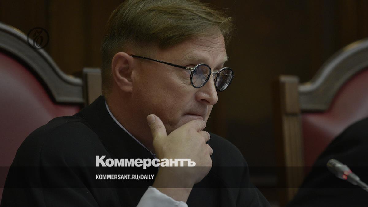 Судья КС отделил РФ от СССР – Коммерсантъ