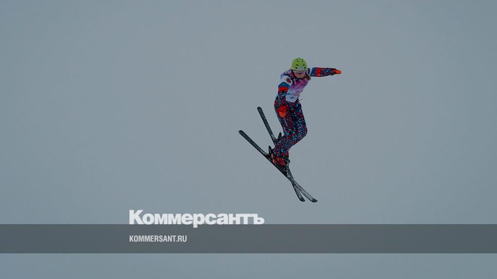 фристайл ярославль. фристайл ярославль. фристайл спорт. ярославль подолино соревнования по фристайлу. лыжная акробатика фристайл.