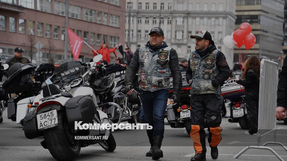 Открытие мотосезона 2024 москва дата. Парад байкеров. Парад мотоциклистов. Московские байкеры.