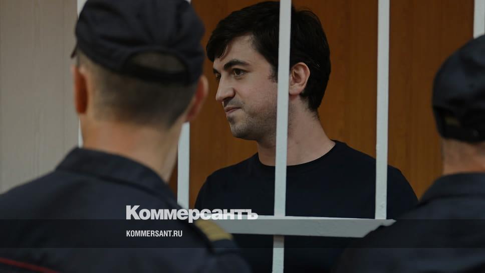 www.kommersant.ru