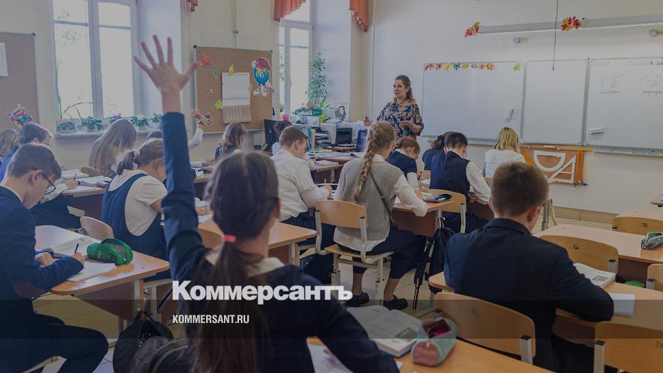 В Удмуртии школьный набор для мальчиков подорожал больше, чем для ...