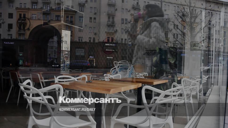 Restaurants are emptying in Moscow