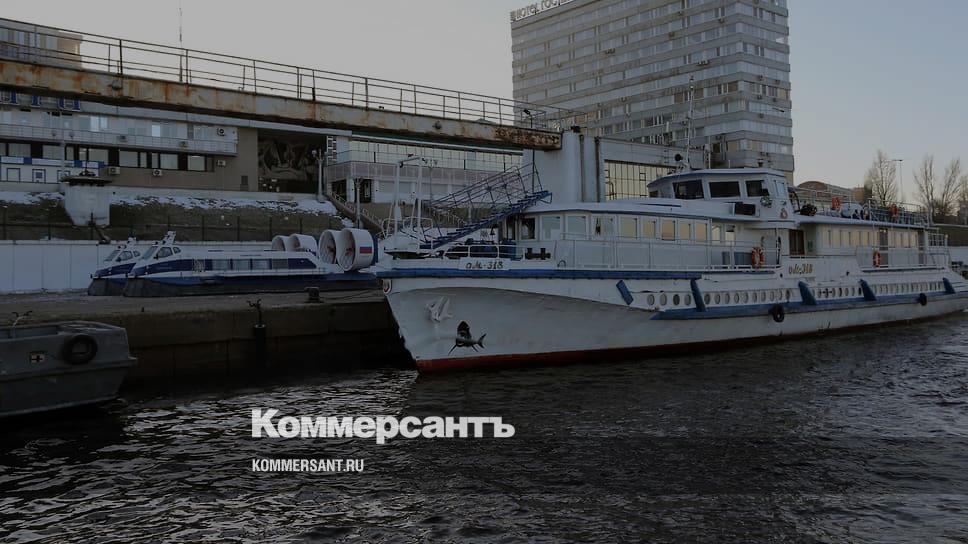 Коммерсант волга. Речной транспорт Самара. Военный паром в Самаре. Речные перевозки Тольятти. Новгородская область Речной транспорт