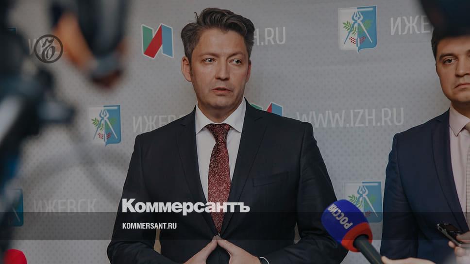 The head of Izhevsk, Oleg Bekmemetyev, will leave his post for a “serious offer” for a job