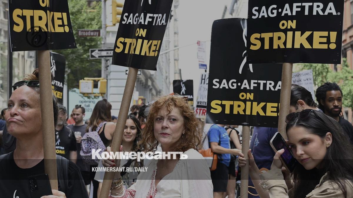 actors and screenwriters strike in the USA