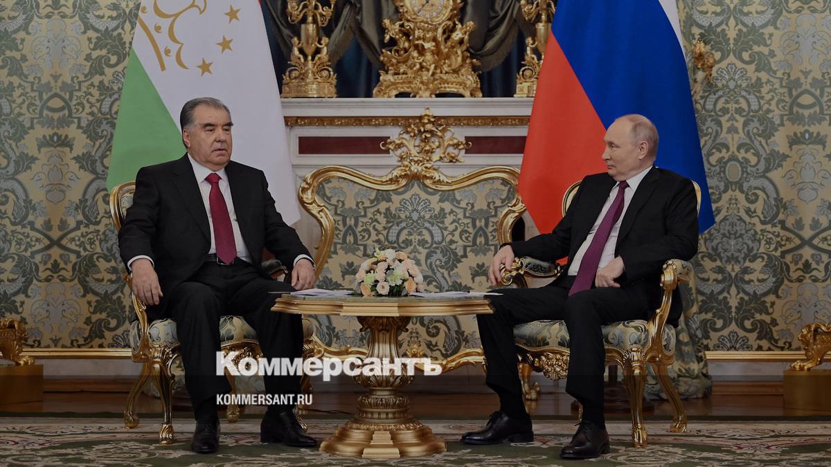 Путин рассказал Рахмону о преференциях для трудовых мигрантов из  Таджикистана – Коммерсантъ