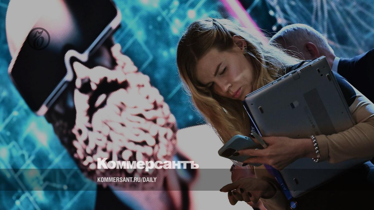 Russian government agencies are becoming familiar with social networks