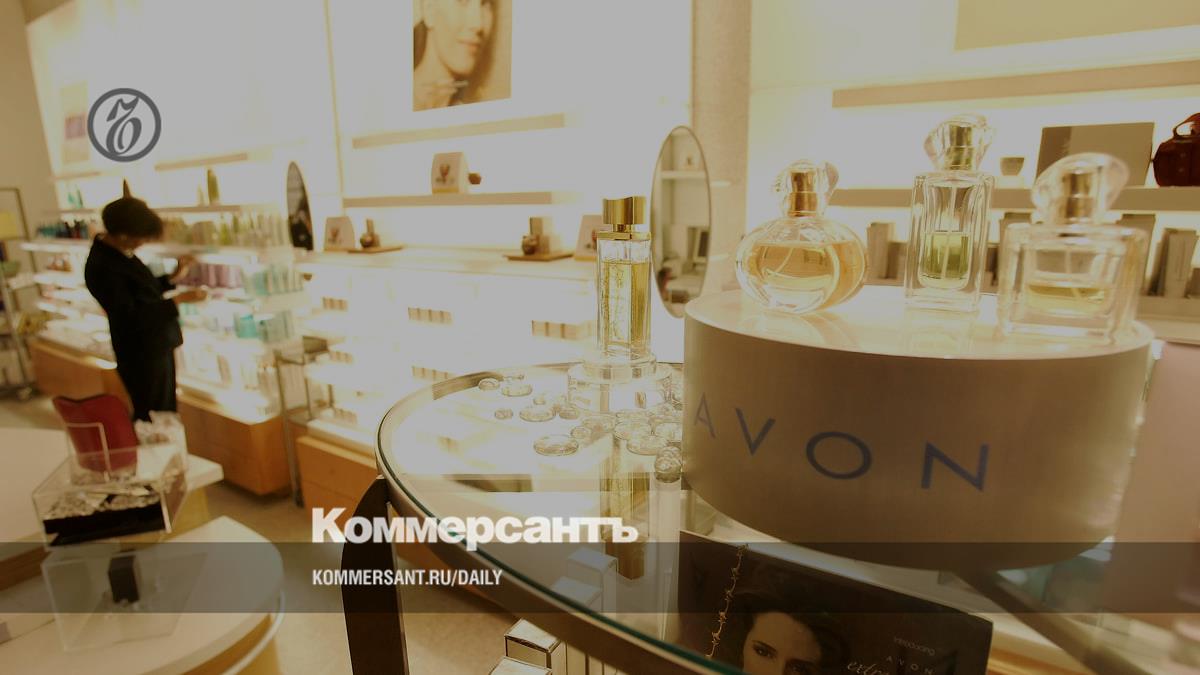 Avon decided not to sell assets in Russia
