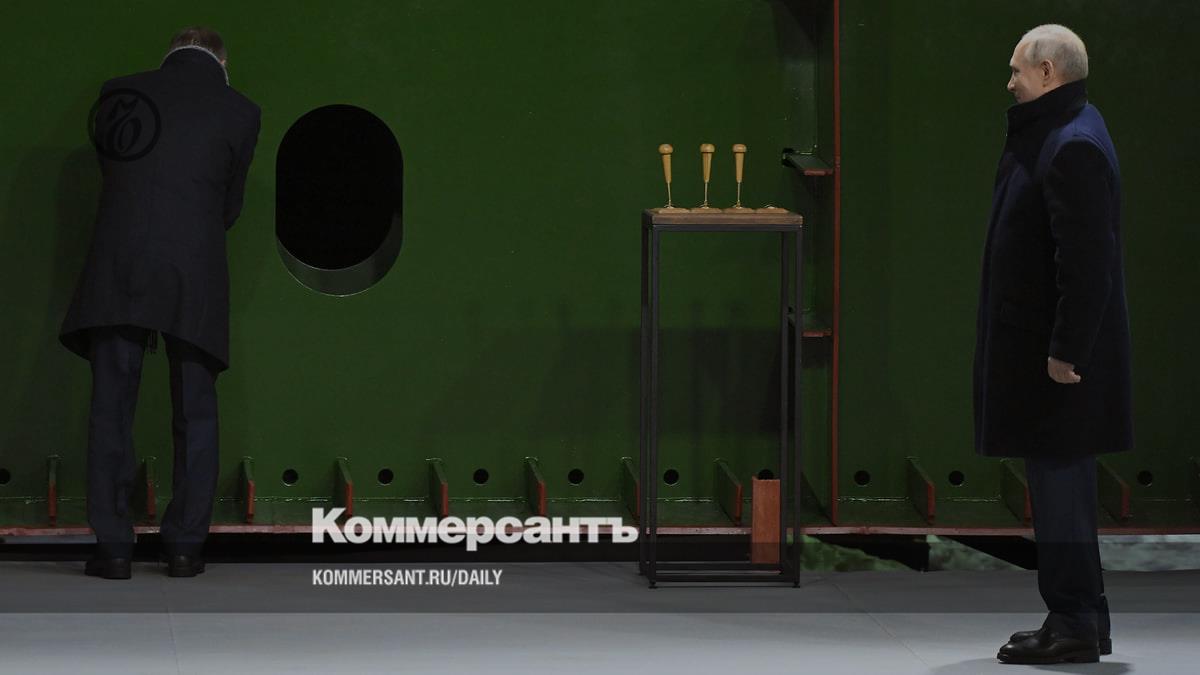 Vladimir Putin took part in the laying of a new nuclear-powered ship