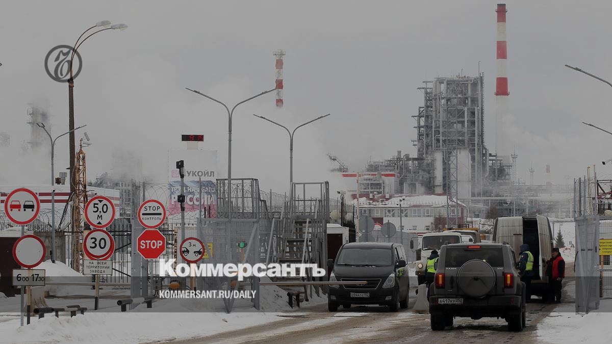 Атака на завод ЛУКОЙЛа в Нижнем Новгороде приведет к снижению выпуска  бензина