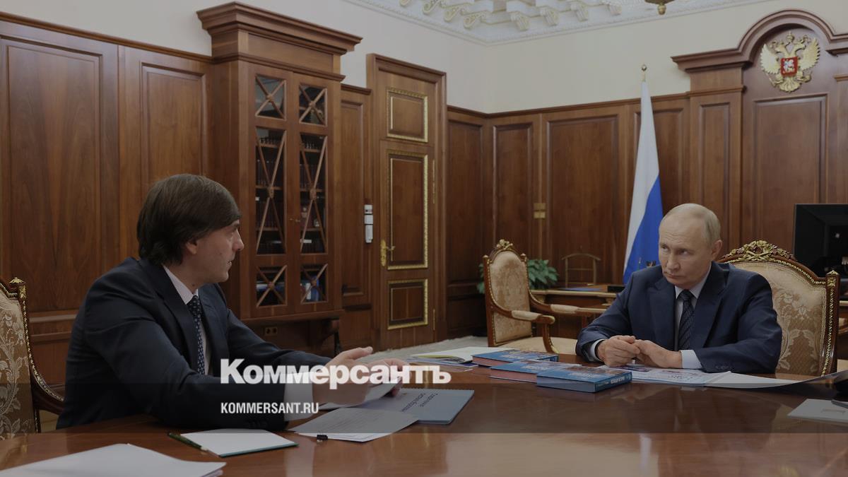 Путин провел встречу с министром просвещения Кравцовым