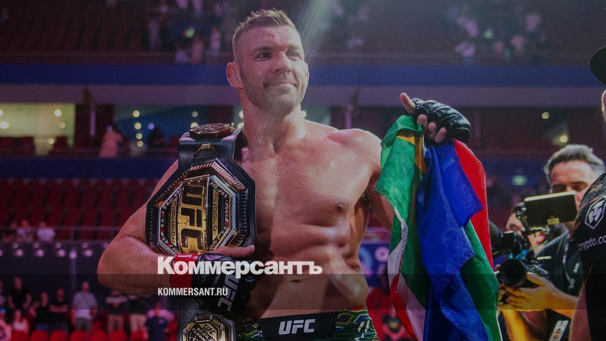 Дю Плесси во второй раз защитил чемпионский титул UFC в среднем весе