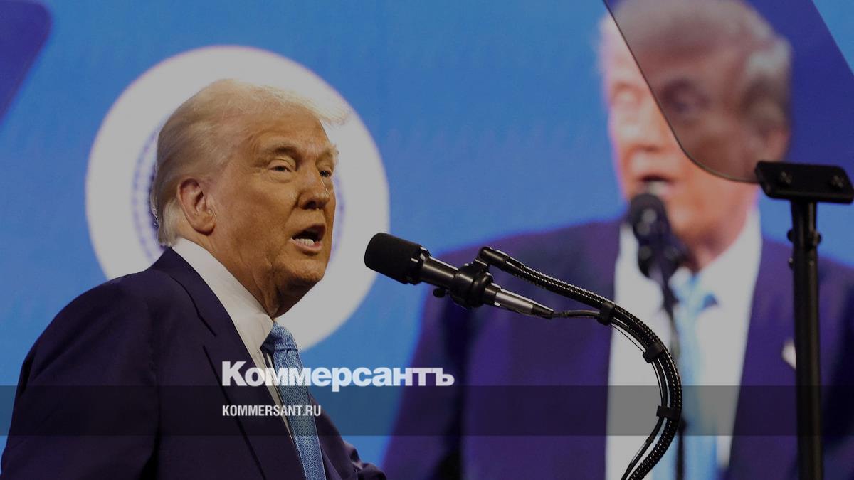 Трамп заявил об отказе Зеленского проводить выборы на Украине // Трамп назвал Зеленского «посредственным комедиантом»