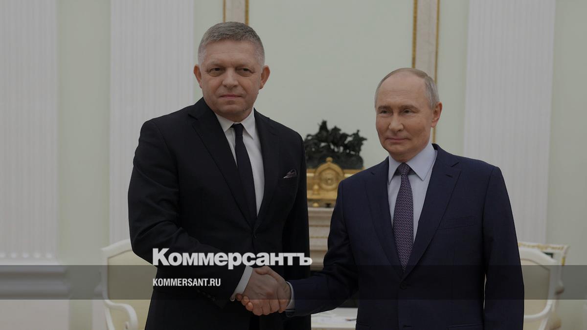 Премьер Словакии заявил, что ему угрожают за желание посетить Москву 9 Мая
