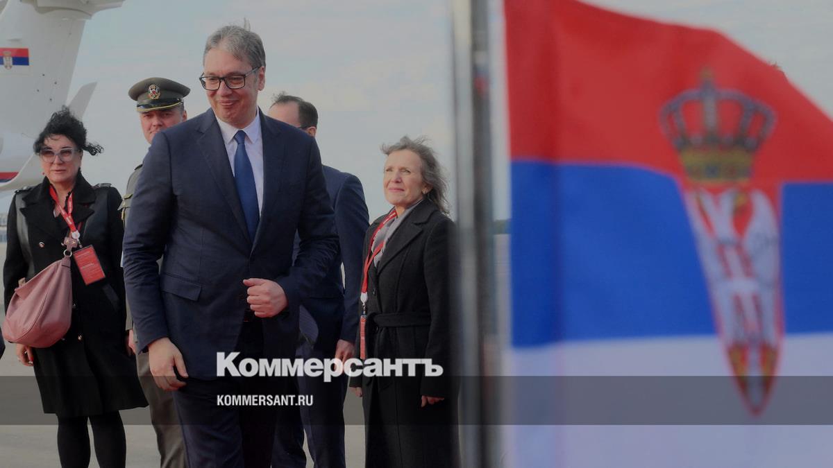 Захарова назвала запрет Литвы и Латвии на полет самолета Вучича вопиющим случаем
