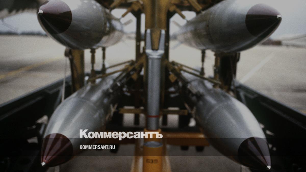 США ожидает получения образцов новой ядерной бомбы в мае