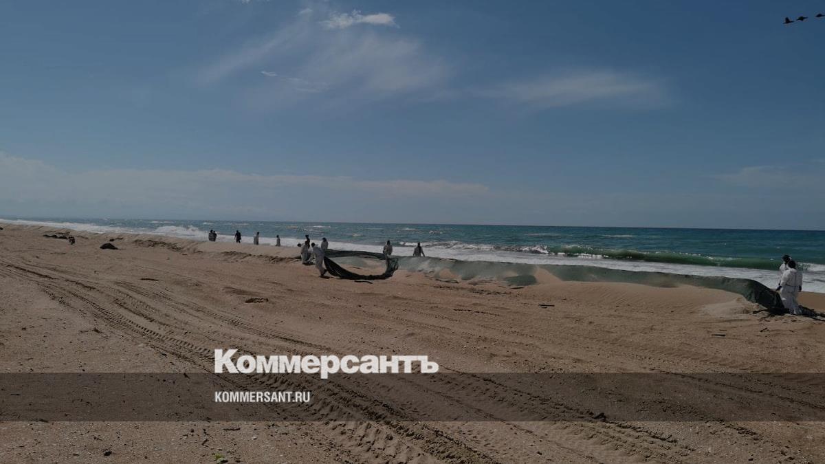 В районе Анапы обнаружили новые выбросы мазута