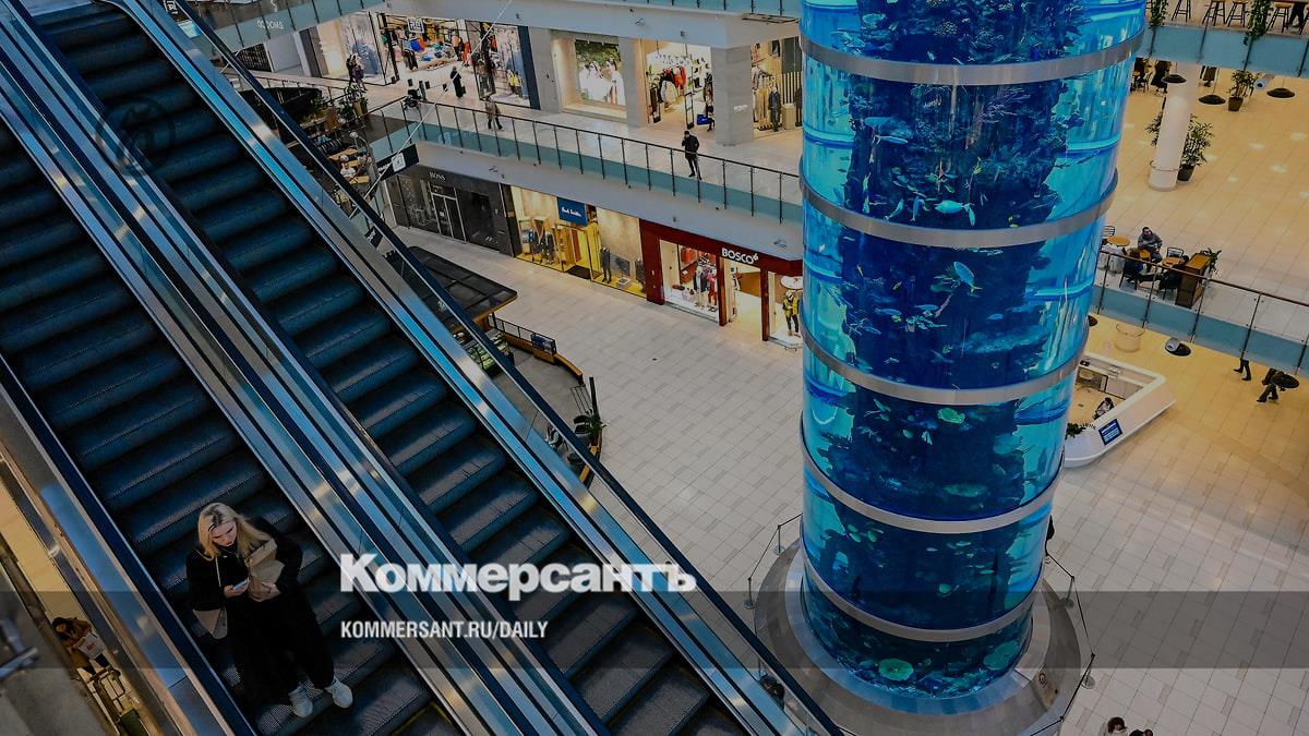 Угасание Торговых Центров в России: Что Ждет Ритейл в Ближайшем Будущем?