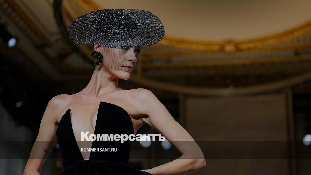 Не своими силами // Крупнейшие дома моды обвиняются в жестоком обращении с работниками