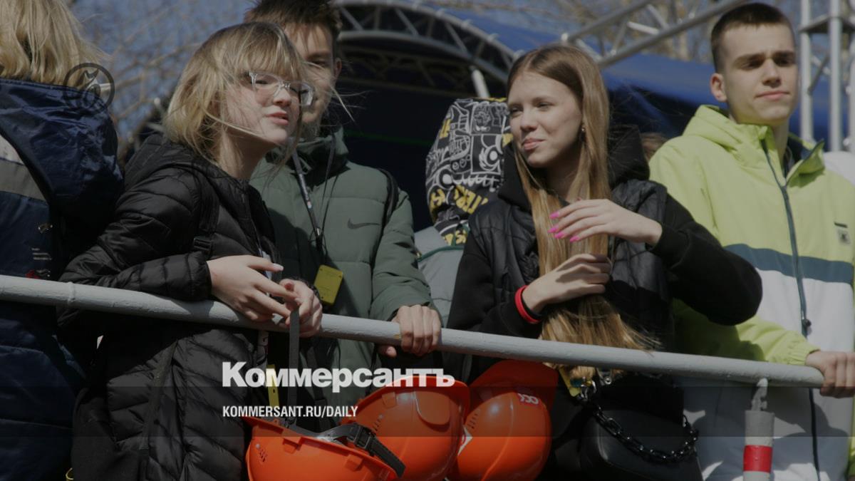 Минтруд обновит перечень запрещенных работ для несовершеннолетних в 2026 году