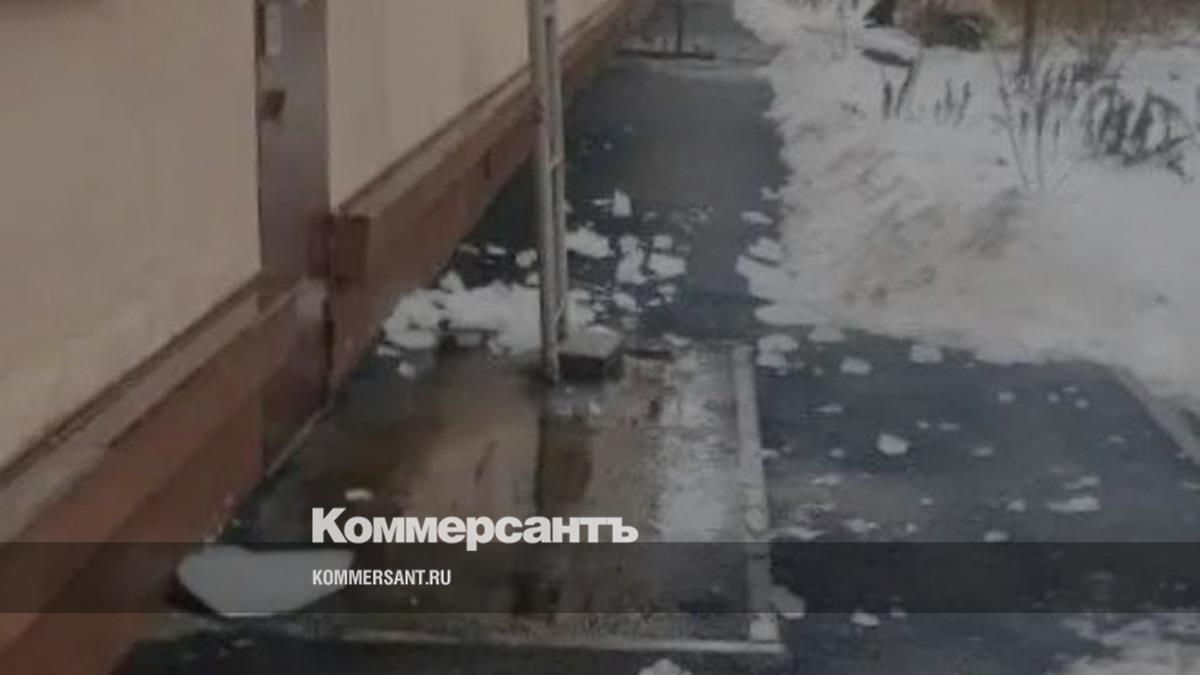 Прокуратура Ростовской области начала проверку после падения льдины на ...