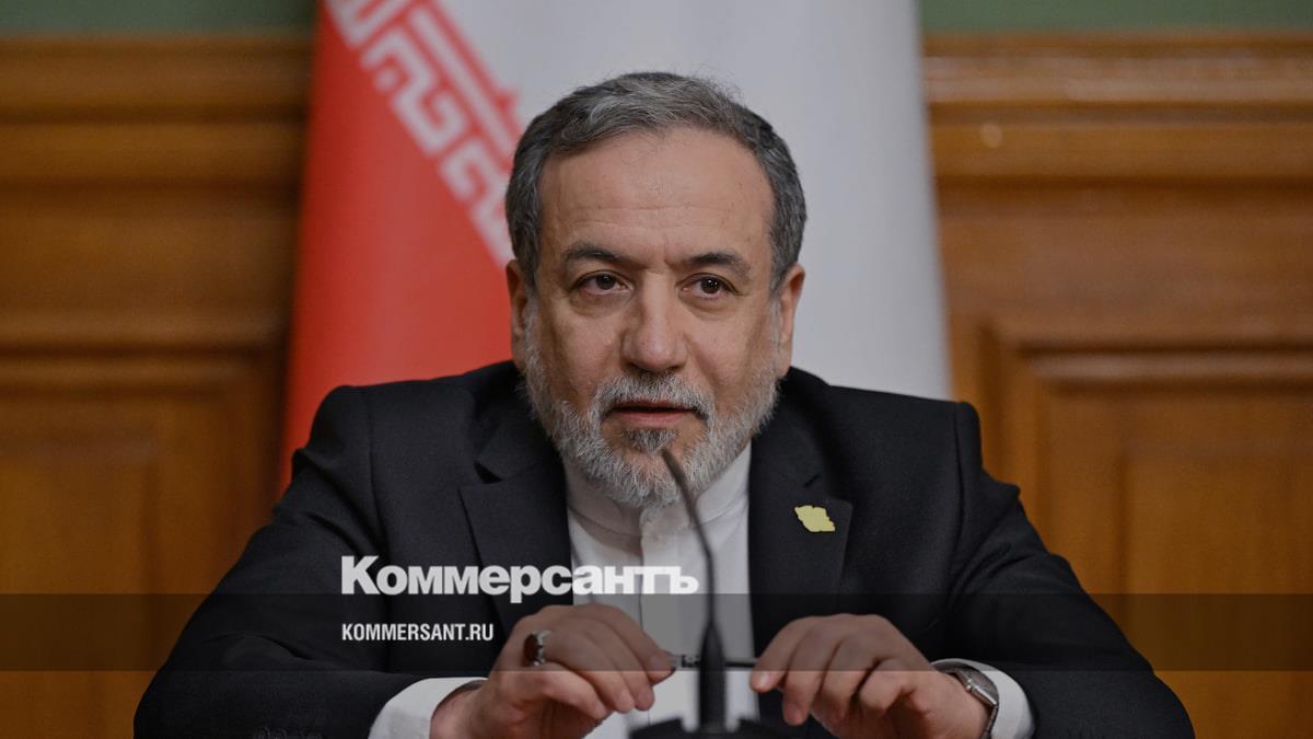 Глава МИД Ирана надеется на положительный итог диалога по ядерной сделке с США