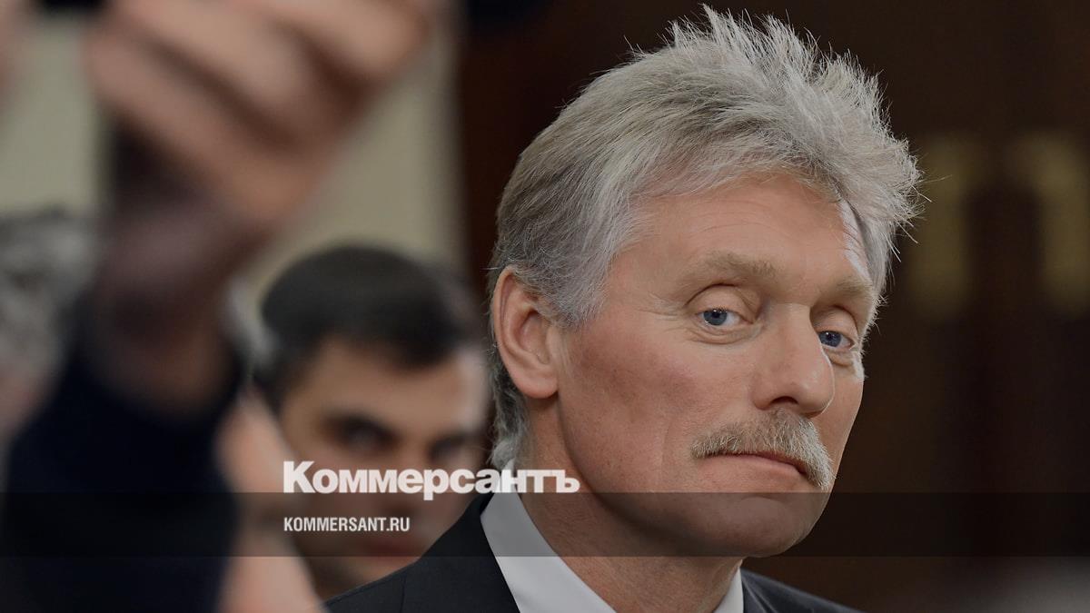 Песков назвал актуальным вопрос о проведении выборов на Украине