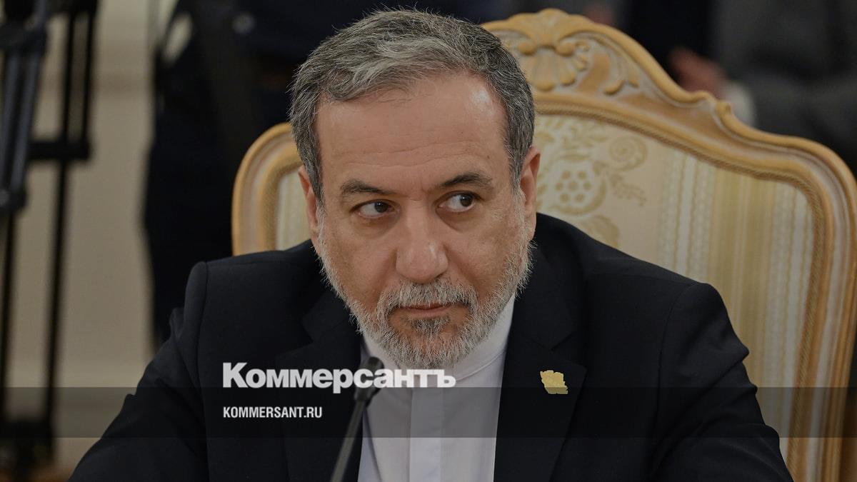 Аракчи призвал Россию и Китай осудить удары США по Ирану