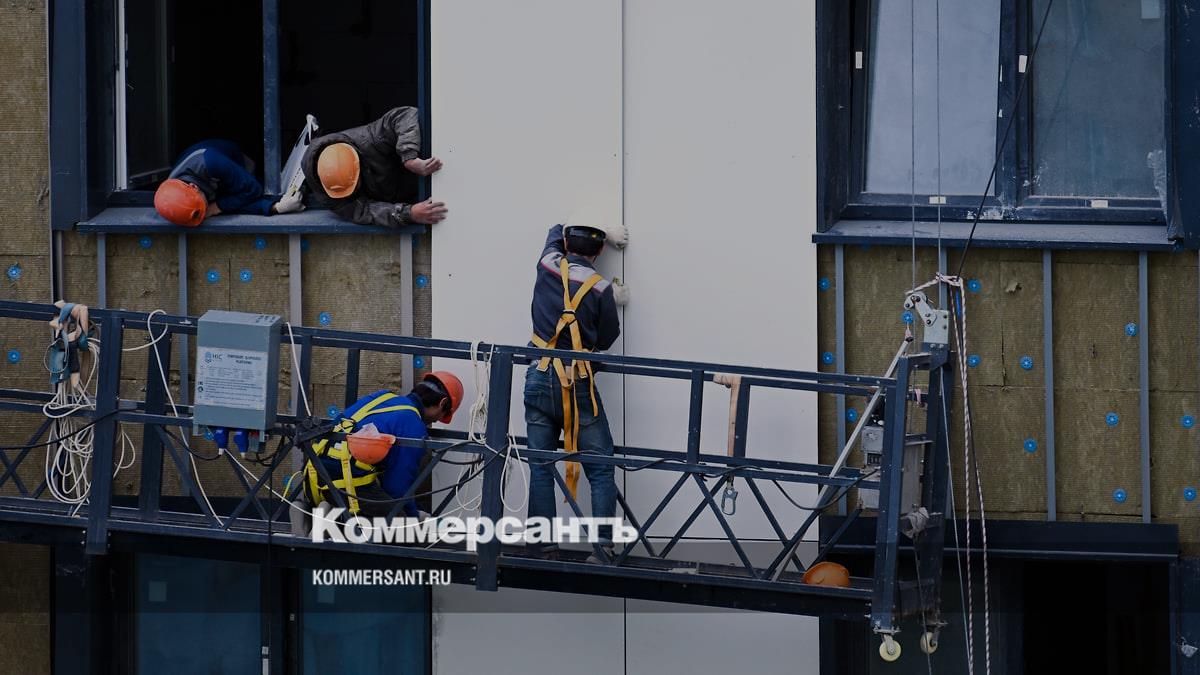 Глава Минстроя предупредил о риске увеличения дефицита строителей