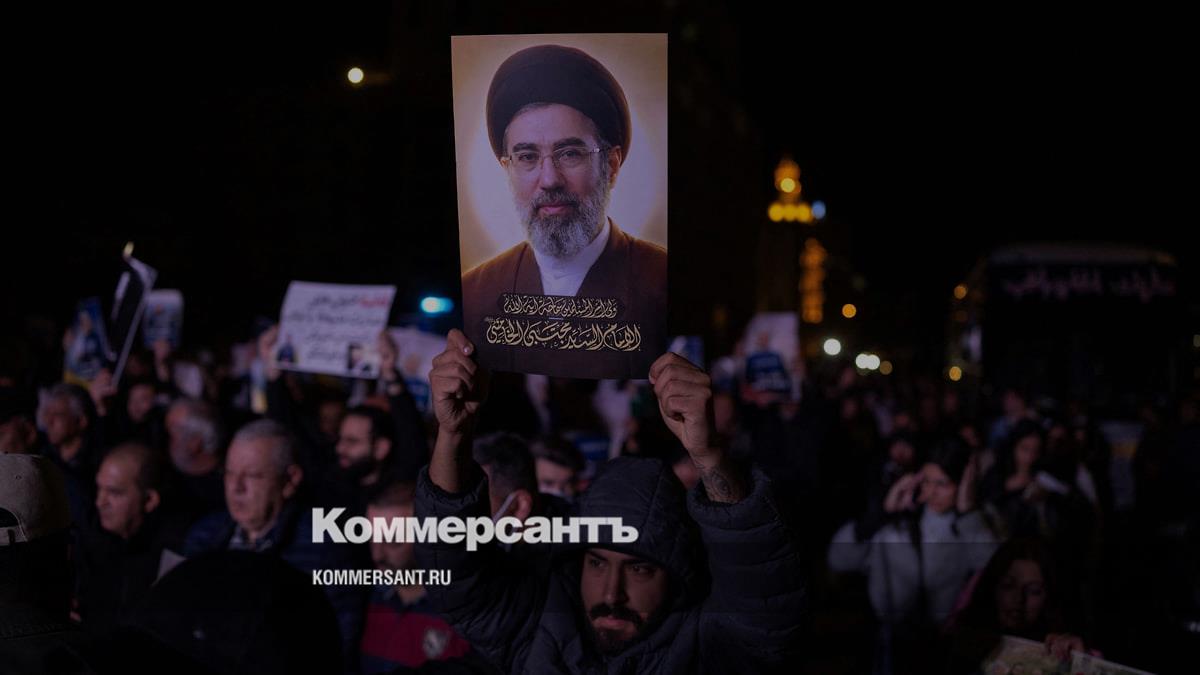 Хаменеи заявил о готовности флота Ирана «нанести новые поражения врагам»