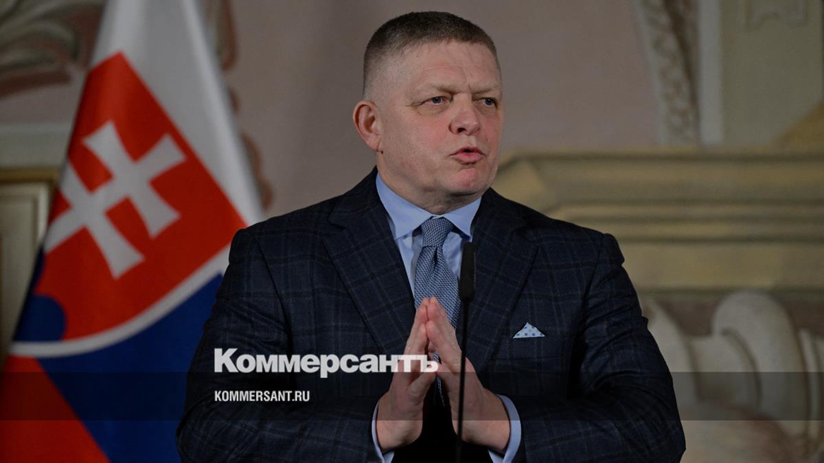 Литва и Латвия отказались пропустить самолет Фицо на День Победы в Москве