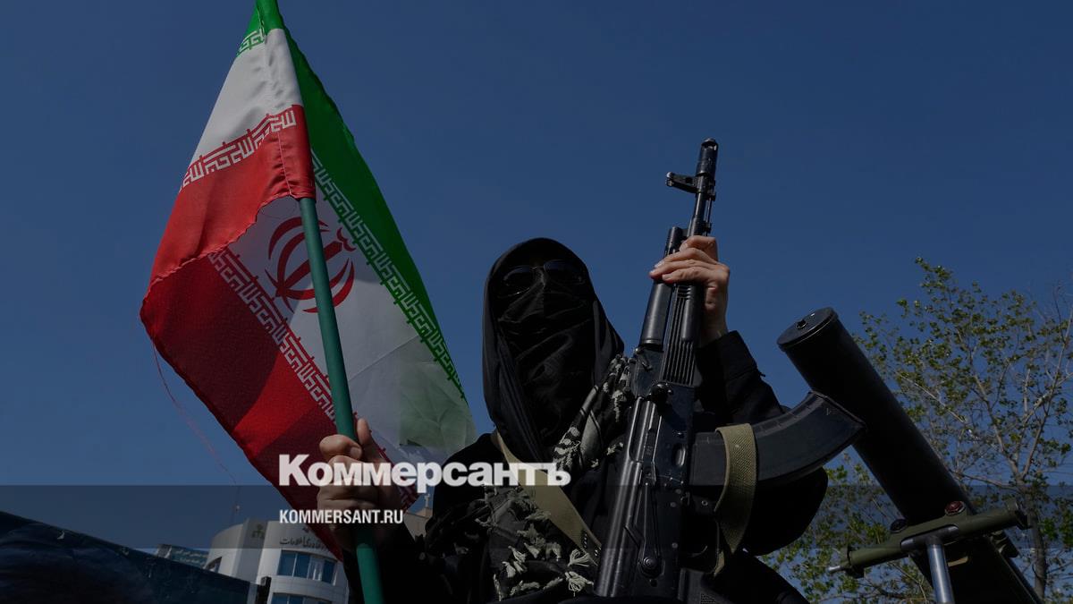 Tasnim: Иран начнет переговоры с США только после снятия морской блокады